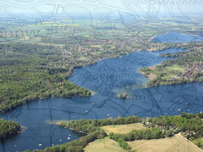 Das Bild zeigt eine Luftaufnahme des Glindower Sees 